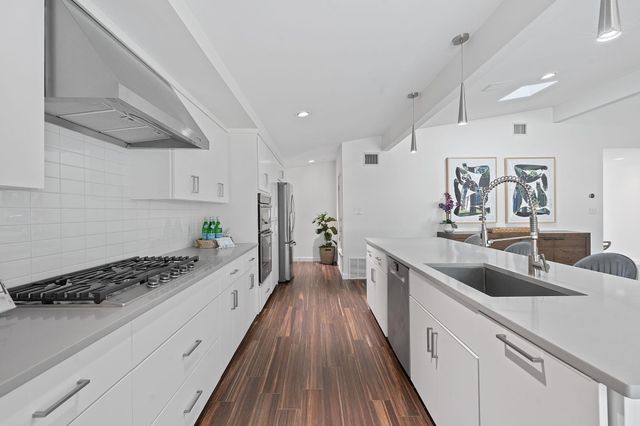 412 Ridgewood RD, West Lake Hills, TX 78746