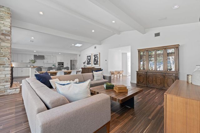 412 Ridgewood RD, West Lake Hills, TX 78746