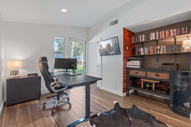 412 Ridgewood RD, West Lake Hills, TX 78746