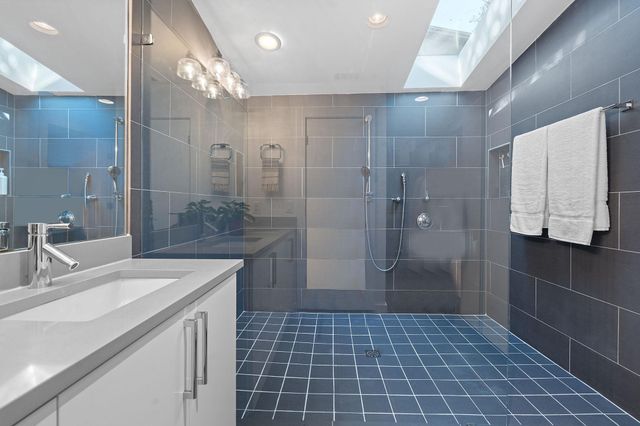 412 Ridgewood RD, West Lake Hills, TX 78746