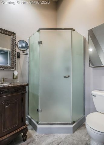 3151 Loon Lake Shores Road, Waterford, MI 48329