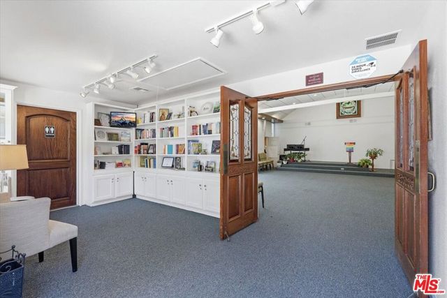 10724 Barman Avenue, Culver City, CA 90230