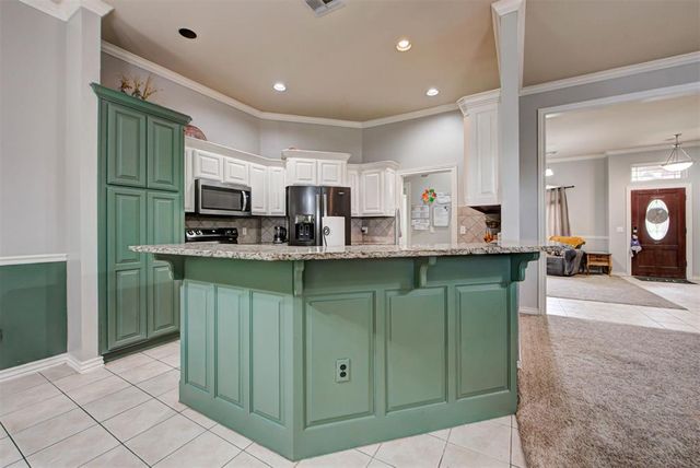 14020 Korbyn Drive, Yukon, OK 73099