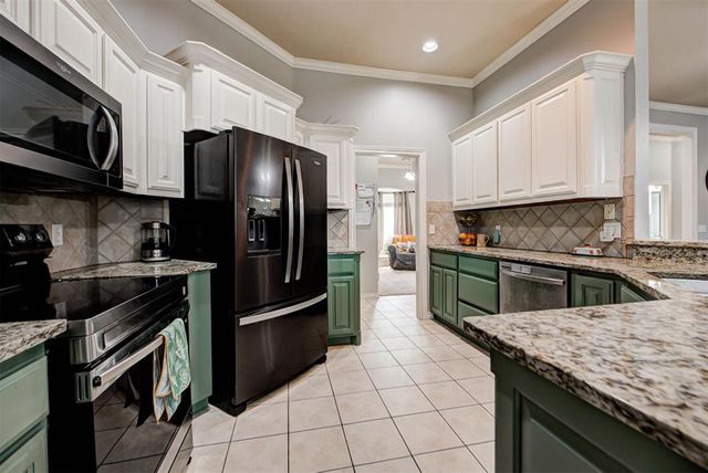 14020 Korbyn Drive, Yukon, OK 73099