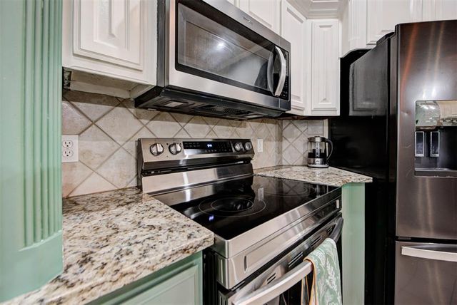 14020 Korbyn Drive, Yukon, OK 73099