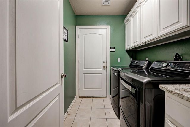 14020 Korbyn Drive, Yukon, OK 73099