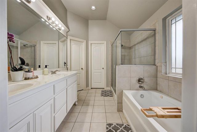 14020 Korbyn Drive, Yukon, OK 73099