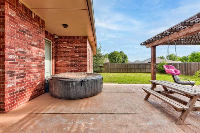 14020 Korbyn Drive, Yukon, OK 73099