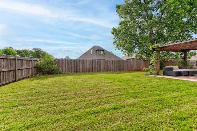 14020 Korbyn Drive, Yukon, OK 73099