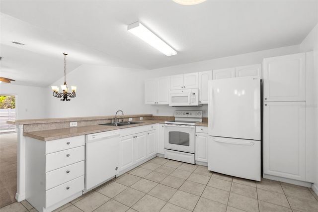 3704 3RD AVENUE W, Palmetto, FL 34221