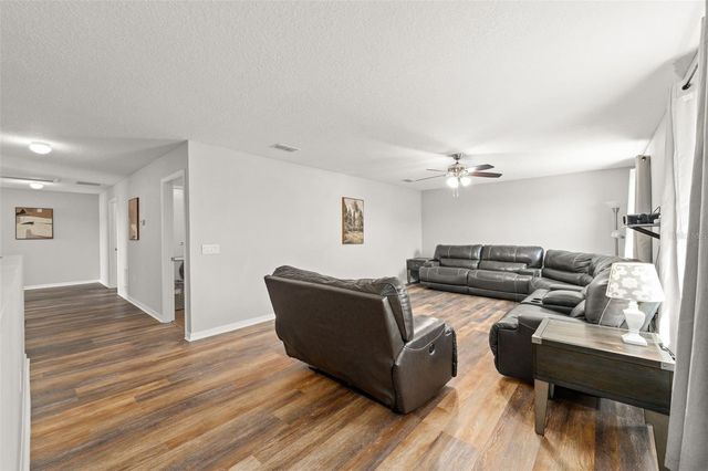 1049 NW 233RD DRIVE, Newberry, FL 32669