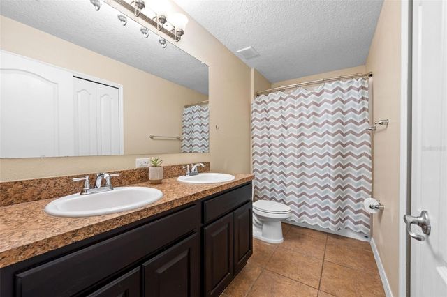 1049 NW 233RD DRIVE, Newberry, FL 32669