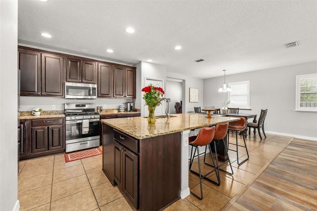 1049 NW 233RD DRIVE, Newberry, FL 32669