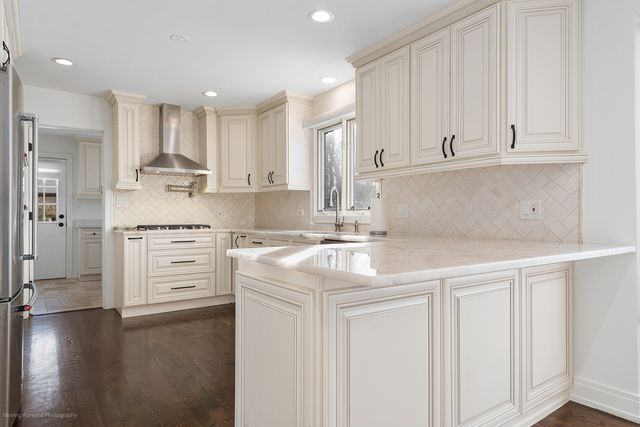 12316 S 82nd Avenue, Palos Park, IL 60464