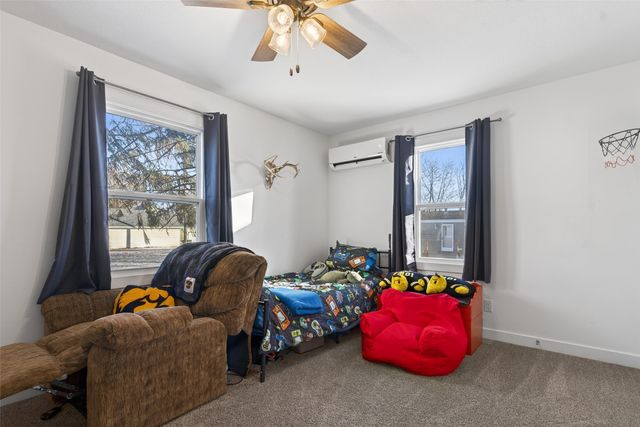 103 Park Avenue NE, Mitchellville, IA 50169