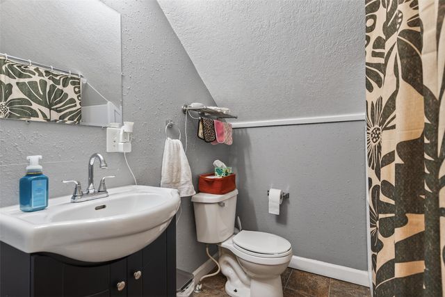 103 Park Avenue NE, Mitchellville, IA 50169