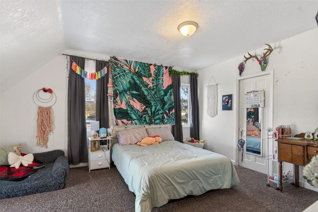 103 Park Avenue NE, Mitchellville, IA 50169