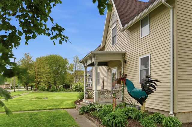 103 Park Avenue NE, Mitchellville, IA 50169