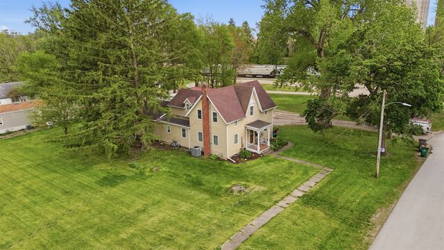 103 Park Avenue NE, Mitchellville, IA 50169