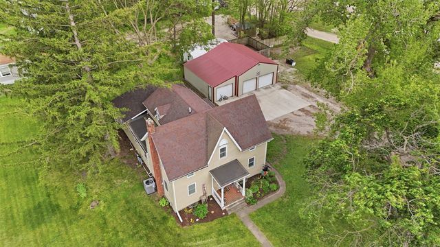 103 Park Avenue NE, Mitchellville, IA 50169