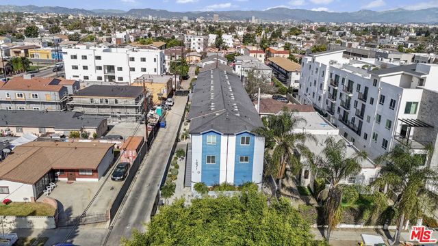 1271 W 39th Place, Los Angeles, CA 90037