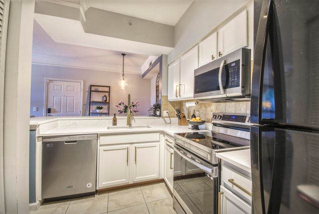 1305 Myrtlewood Circle E, Palm Beach Gardens, FL 33418