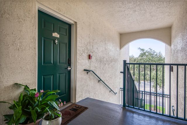 1305 Myrtlewood Circle E, Palm Beach Gardens, FL 33418