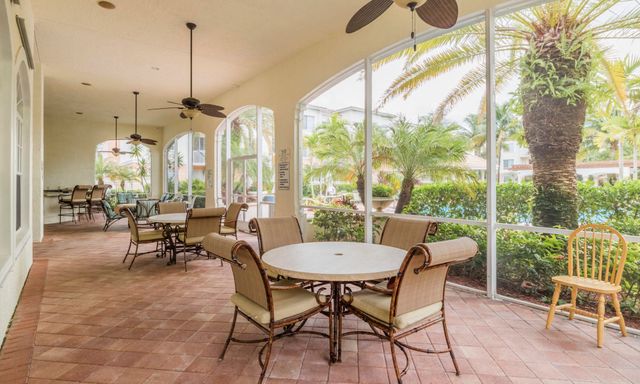 1305 Myrtlewood Circle E, Palm Beach Gardens, FL 33418