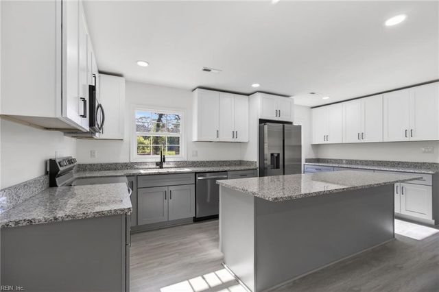 113 Rawlsdale RD, Franklin, VA 23851