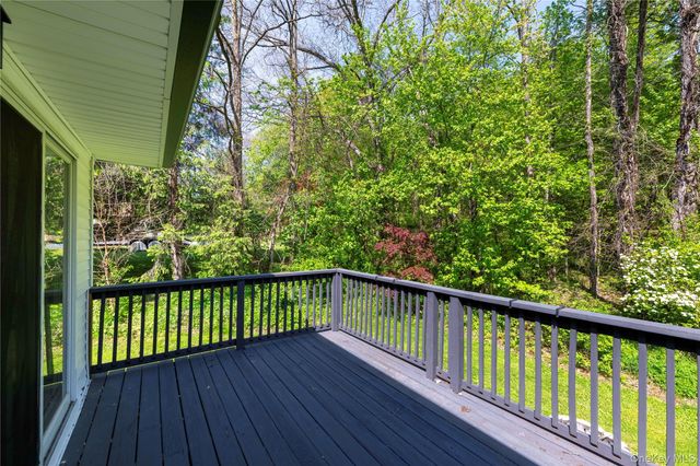 15 Larissa Lane, Wappingers Falls, NY 12590