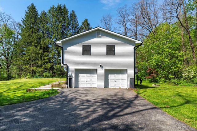15 Larissa Lane, Wappingers Falls, NY 12590