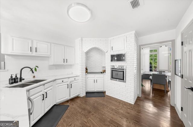 11285 Vedrines Drive, Johns Creek, GA 30022