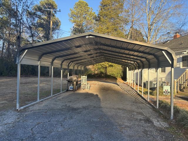 2358 W Croft Circle, Spartanburg, SC 29302