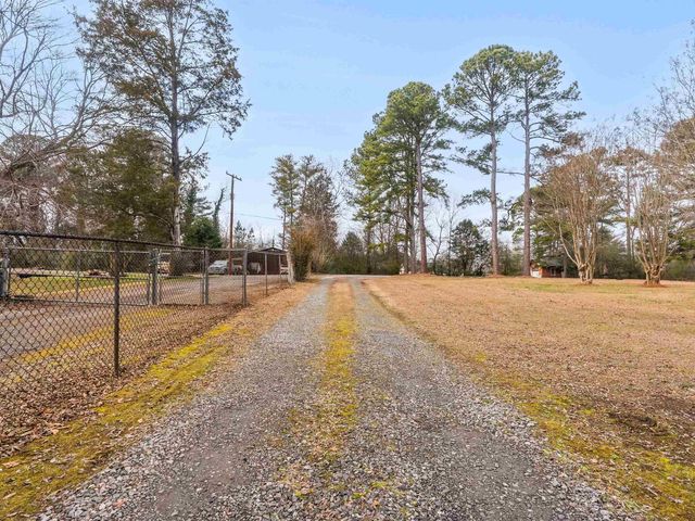 2358 W Croft Circle, Spartanburg, SC 29302