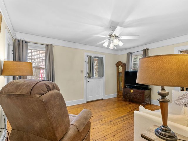 2358 W Croft Circle, Spartanburg, SC 29302