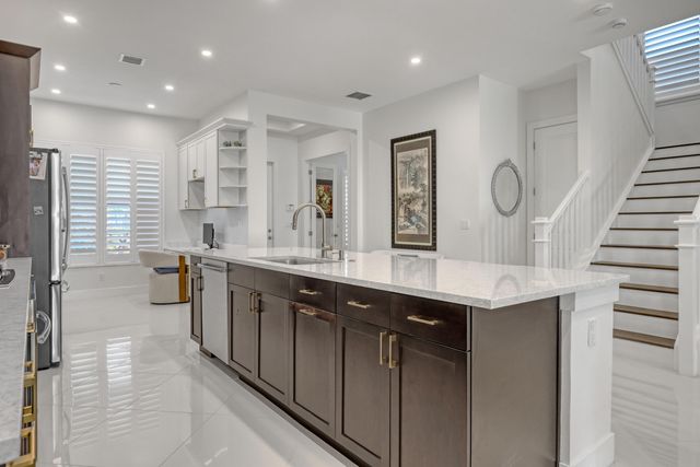 5065 Grandiflora Road, Palm Beach Gardens, FL 33418