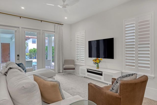 5065 Grandiflora Road, Palm Beach Gardens, FL 33418