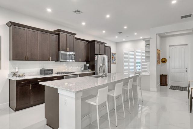 5065 Grandiflora Road, Palm Beach Gardens, FL 33418