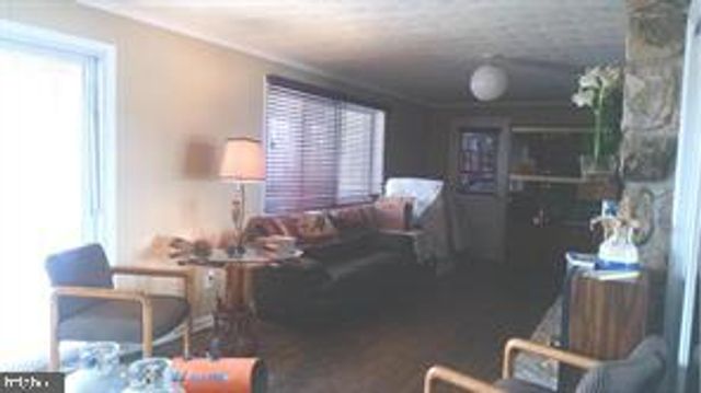 18306 POSSUM POINT RD, Dumfries, VA 22026