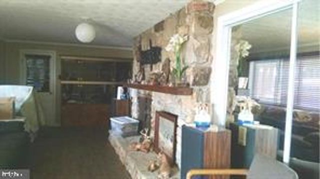 18306 POSSUM POINT RD, Dumfries, VA 22026