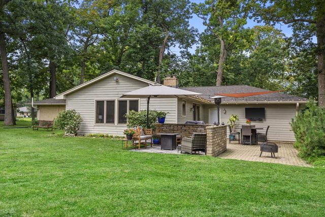 5016 S 34th STREET, Greenfield, WI 53221