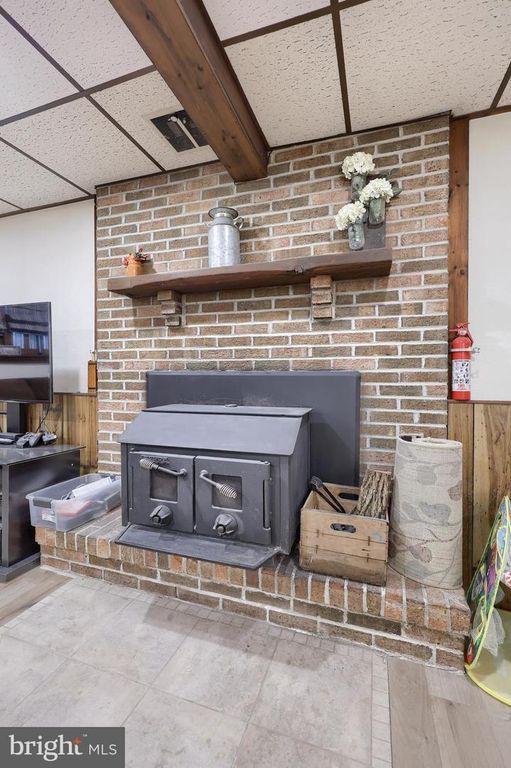 1188 HABECKER RD, Columbia, PA 17512