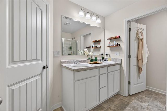 5705 Union Pointe Drive, Union City, GA 30291