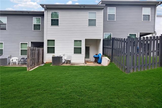 5705 Union Pointe Drive, Union City, GA 30291