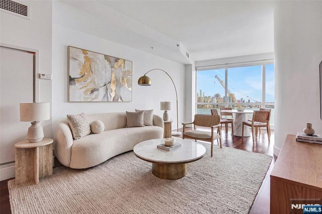 77 Hudson Street 2409, Jersey City, NJ 07302