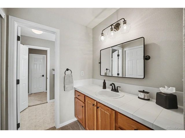 3307 Sturbridge Dr, Highlands Ranch, CO 80129