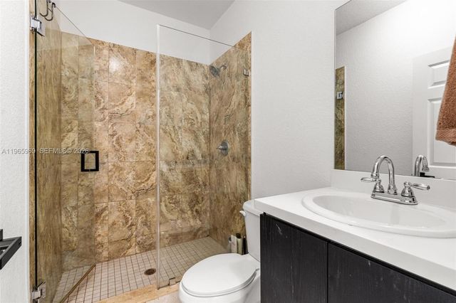 16371 SW 44th Ter, Miami, FL 33185