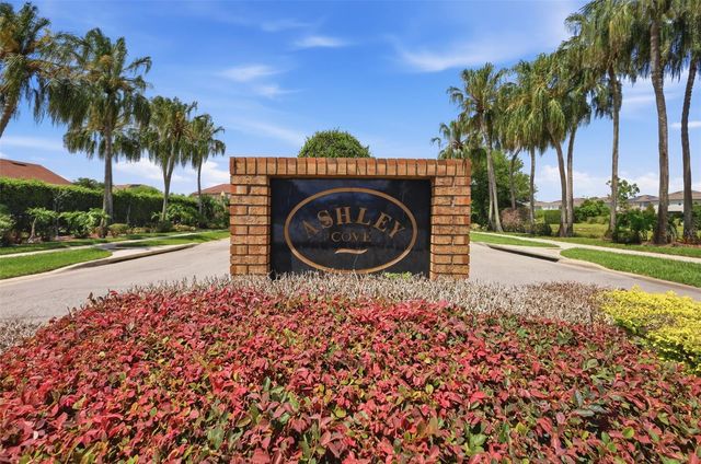 1666 MARINA LAKE DRIVE, Kissimmee, FL 34744