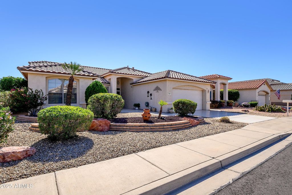 17613 N GOLDWATER Drive, Surprise, AZ 85374 — photo 2