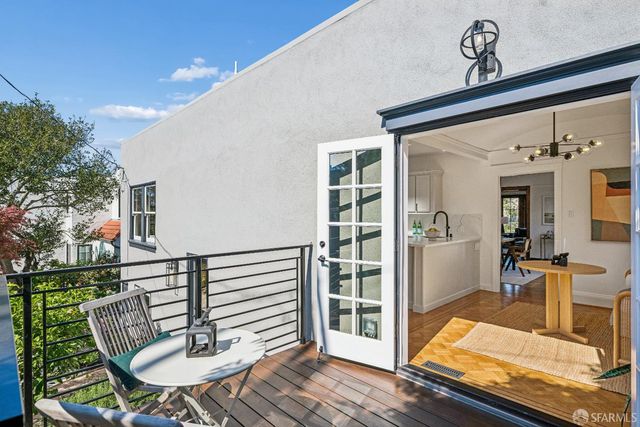 90 Entrada Court, San Francisco, CA 94127